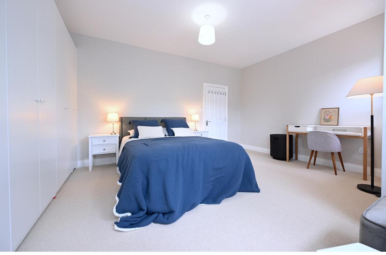 Stylish & Spacious 4 Beds House Casa vacanze Londra