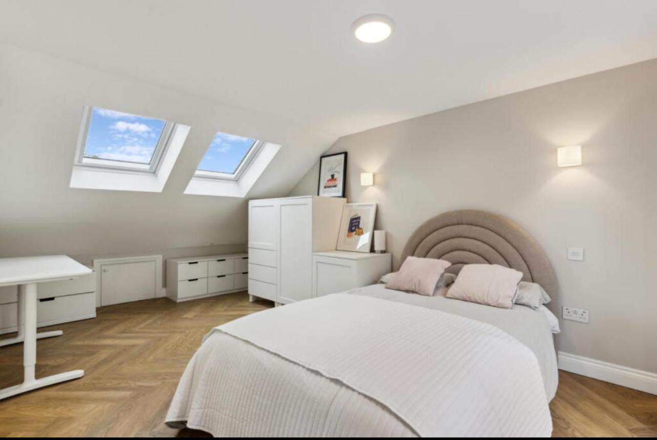 Stylish & Spacious 4 Beds House Casa vacanze